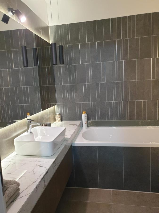 Qualis Apartament2 Lägenhet Braşov Exteriör bild